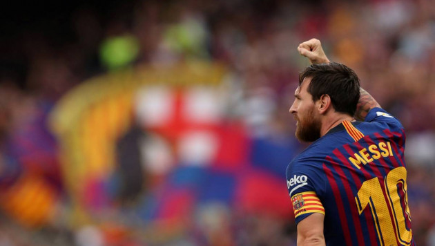 Месси объявил о снижении зарплат игроков "Барселоны" на 70 процентов