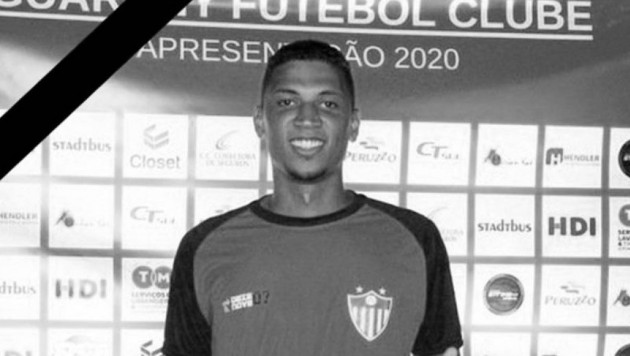 22-летний бразильский футболист умер на сеансе физиотерапии