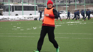 42-летний президент казахстанского клуба стал футболистом