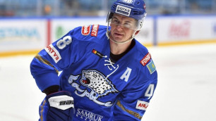 Единственный хоккеист с 12 сезонами за "Барыс" в КХЛ прокомментировал интерес от нового клуба Скабелки