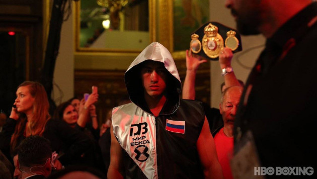 "Канело" - обычный боксер, но с ним можно заработать денег - чемпион мира
