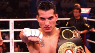 Немецко-эквадорский боксер выиграл третий бой после поражения от экс-соперника Головкина