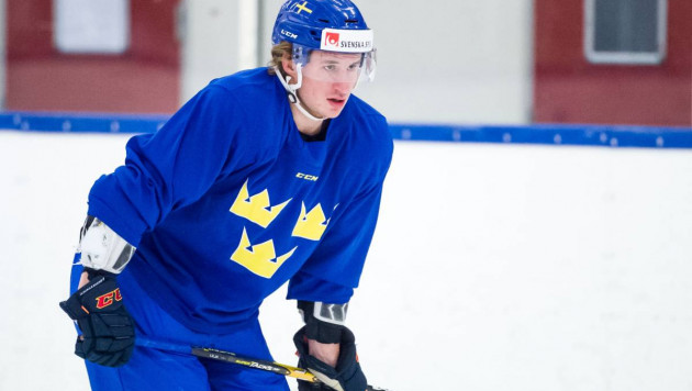 Форвард сборной Швеции из НХЛ прокомментировал переход в "Барыс" и обратился к фанатам