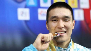 Чемпион Азии по боксу из Казахстана после перехода в профи подписал контракт с промоутером