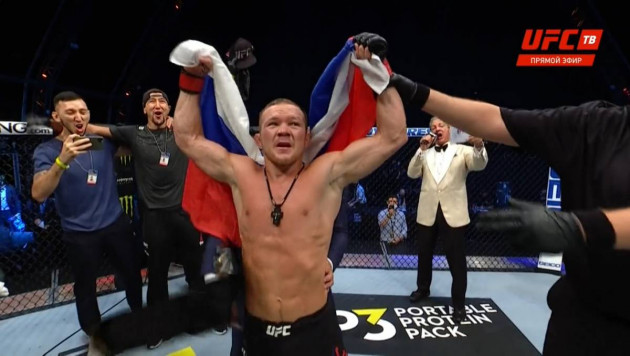 Работающий с казахстанским менеджером новый чемпион UFC из России прокомментировал свою победу