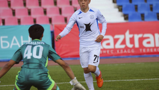 Казахстанский футболист перешел в сербский клуб