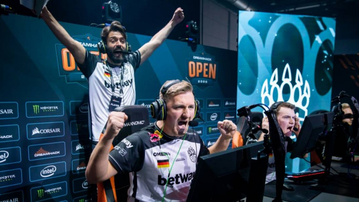 Virtus.pro, Astralis и mousesports пострадали от коронавируса. Как пандемия повлияла на мировой рейтинг по CS:GO