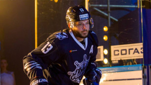 Хоккеист из КХЛ передумал уходить из казахстанского клуба после увеличения зарплаты