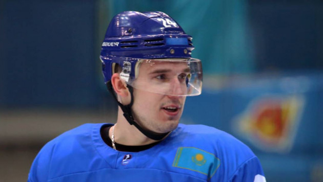 Экс-игрок сборной Казахстана по хоккею сменил клуб впервые за шесть лет