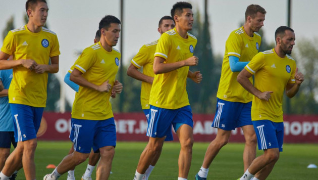 Сборная Казахстана по футболу прибыла в Литву на первый матч в Лиге наций