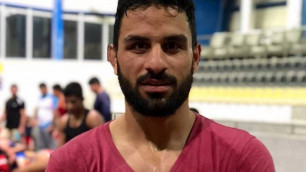 Иранского спортсмена приговорили к 74 ударам плетью и смертной казни