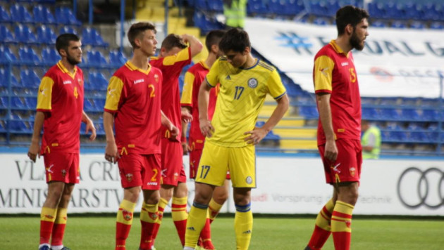 Молодежная сборная Казахстана пропустила четыре мяча за тайм и проиграла Черногории в отборе на Евро-2021