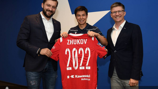 Жуков подписал новый контракт с польской командой