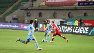 Сборная Казахстана играет вничью с Беларусью после первого тайма в матче Лиги наций