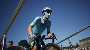 Капитан "Астаны" приблизился к тройке лидеров общего зачета после 15-го этапа "Тур де Франс"
