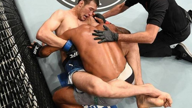 "Он был не в своей тарелке". Британский эксперт высказался о дебюте Рахмонова в UFC