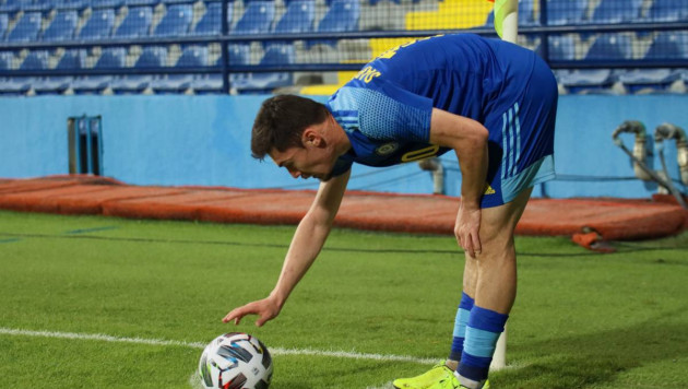 Определены лучшие и худшие футболисты сборной Казахстана в матче с Черногорией