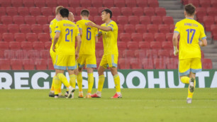 Гол футболиста сборной Казахстана с центра поля номинировали на звание лучшего в году