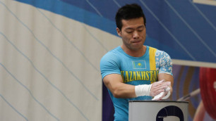 Бессилие олимпийца против молодого напора. Главная битва первых двух дней чемпионата Казахстана по тяжелой атлетике
