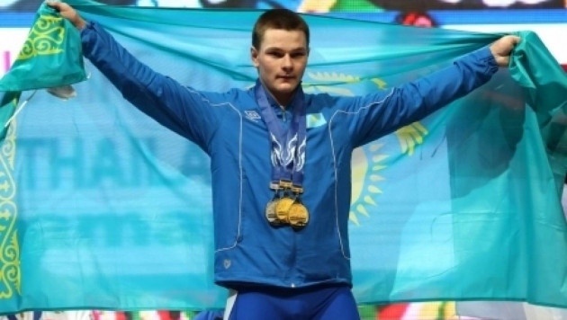 Чемпион мира получил "баранку" и упустил явную победу на чемпионате Казахстана по тяжелой атлетике