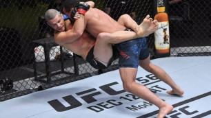 Американский боец редким приемом нокаутировал соперника в дебютном поединке в UFC