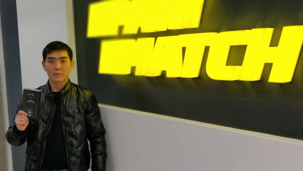 Житель Алматинской области выиграл iPhone 12 Pro в акции Parimatch
