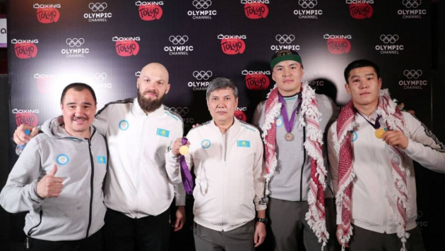 Левит, капитан и другие боксеры сборной Казахстана прибыли на сборы в США