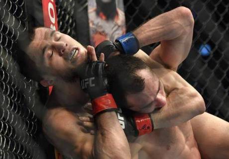 Брат Хабиба Нурмагомедова получил бонус за победу над Сергеем Морозовым в дебютном бою в UFC
