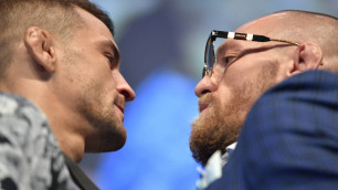 Конор МакГрегор и Дастин Порье провели дуэль взглядов перед турниром UFC 257