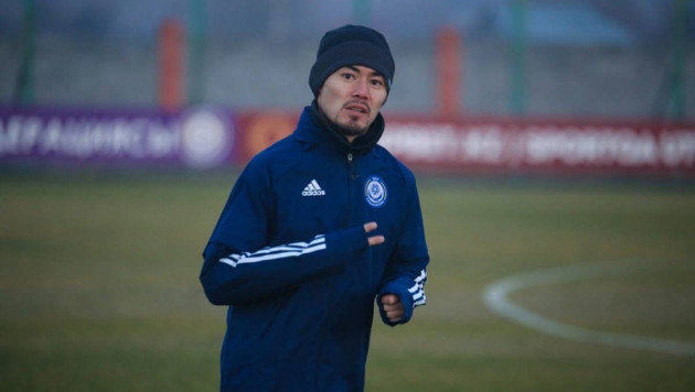 Полузащитник сборной Казахстана вернется в родной клуб спустя восемь лет