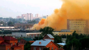 После взрыва цистерны с бромом Челябинск окутал едкий дым