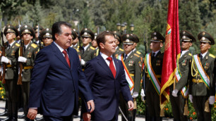 Таджикистан оставил российских военных на 49 лет
