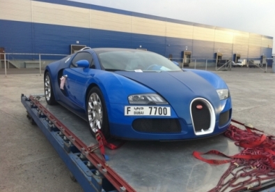 Bugatti Veyron. Фото с сайта idrive.kz