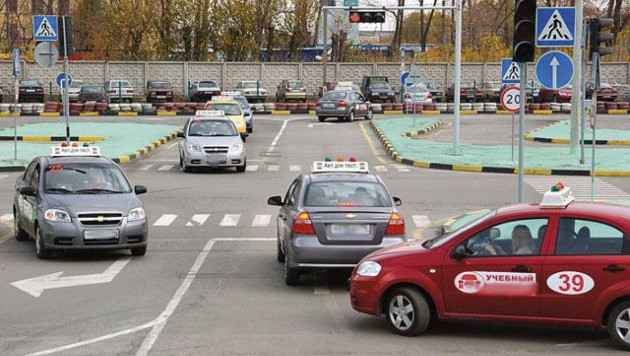 МВД разрешит казахстанским автолюбителям не учиться в автошколе