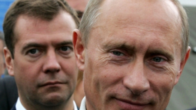 Медведев предложил кандидатуру Путина на пост президента