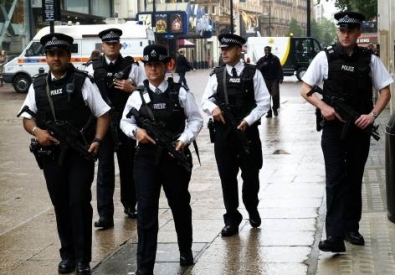 Британские полицейские. Фото с сайта topnews.in