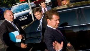Аноним "из охраны президента" выложил в сеть неизвестные снимки Медведева 