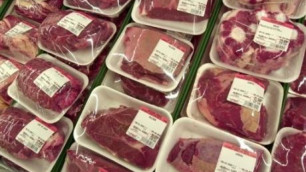 Россия предупредила Казахстан о зараженном мясе из США