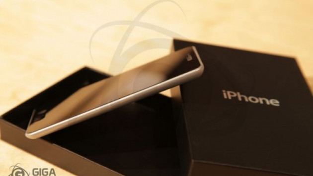 Нетерпеливые фанаты Apple создали физический прототип iPhone 5