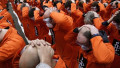 Заключенные в американской тюрьме для экстремистов Гуантанамо. Фото с сайта niralimagazine.com