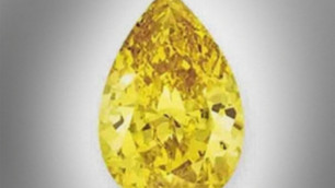 "Золотой" бриллиант, проданный на аукционе Christie's. Фото с сайта kp.ua
