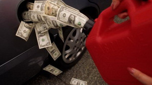 Эксперты назвали причины роста цен на бензин в России