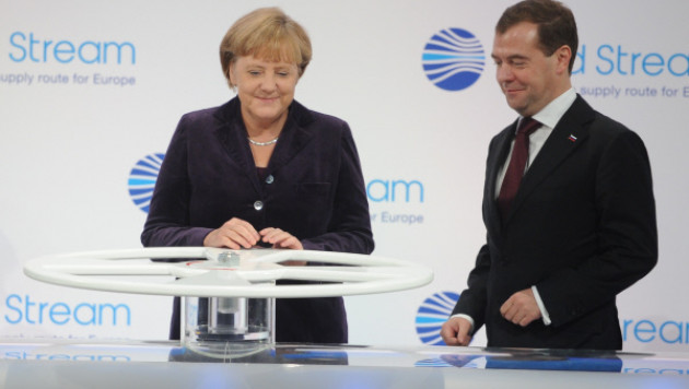 Медведев и Меркель дали официальный старт "Северному потоку"
