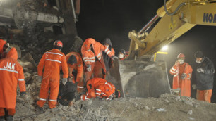 Около 100 человек оказались под завалами после нового землетрясения в Турции