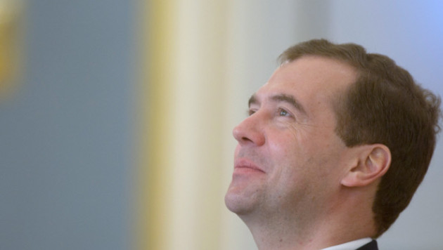 ВИДЕО: Медведев станцевал "Ладушки" с детьми