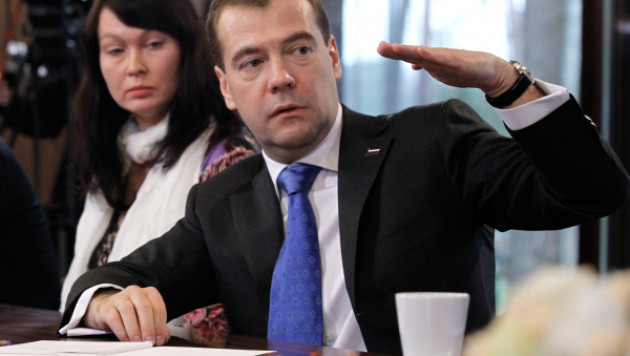Медведев пообещал снизить число призывников в армии до 10 процентов  