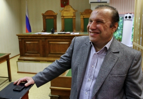 Предприниматель Виктор Батурин в Пресненском суде Москвы во время оглашения приговора. Фото РИА Новости