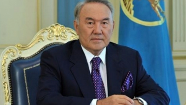 Парламент наделил Назарбаева званием "Халық Қаһарманы"