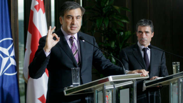 Саакашвили помиловал израильских бизнесменов-взяточников