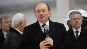 Пострадавший в ДТП губернатор Мишарин пройдет лечение в Германии
